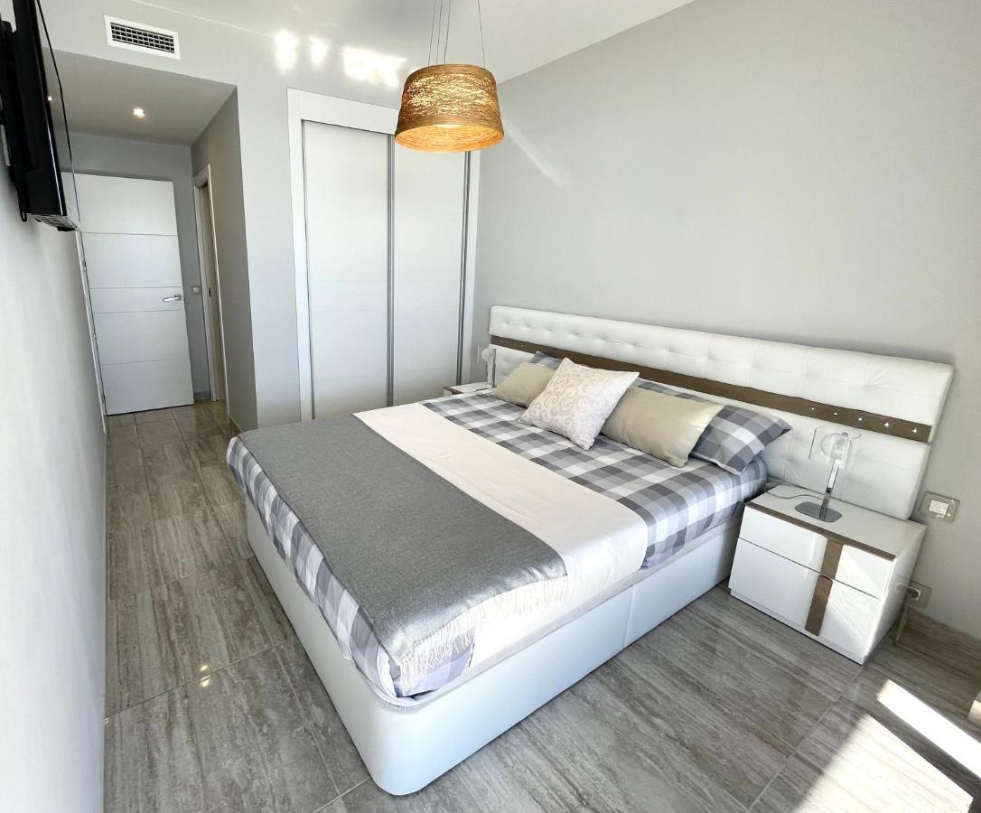 Exclusive Apartments On The First Line Of Benidorm Sol Y Mar Exterior photo